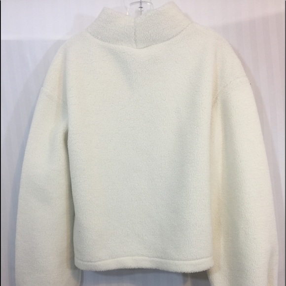 NW0T💕 H & M Relaxed-fit Soft Faux Shearling Top - Picture 6 of 8